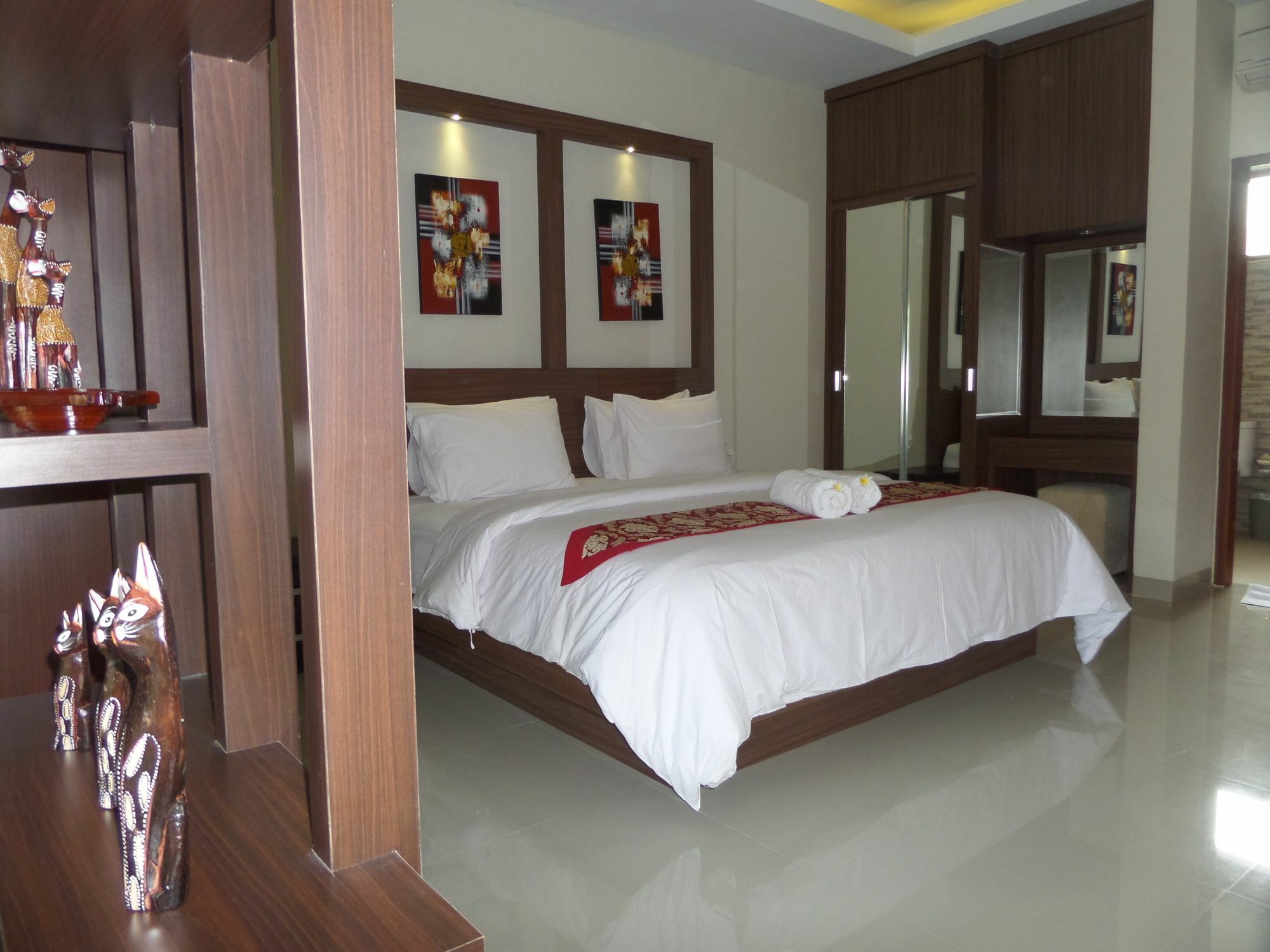 Royal Majesty Villas Kuta Lombok Exterior foto
